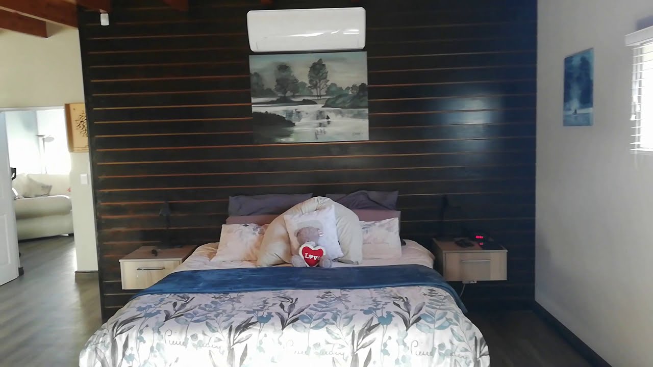 Stunning, Recently Renovated 5 Bed 4 Bath Home in Flamingo Vlei, Cape