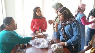 Download Lagu LARIS MANIS - UMKM PUSAT OLEH-OLEH PENTOL TROLOYO MOJOKERTO MP3