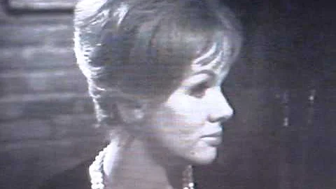 Dark Shadows - Laura Murdoch murders Dr. Guthrie