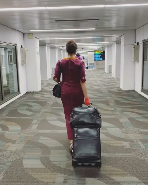 PANTAT SEMOK PRAMUGARI CANTIK #3