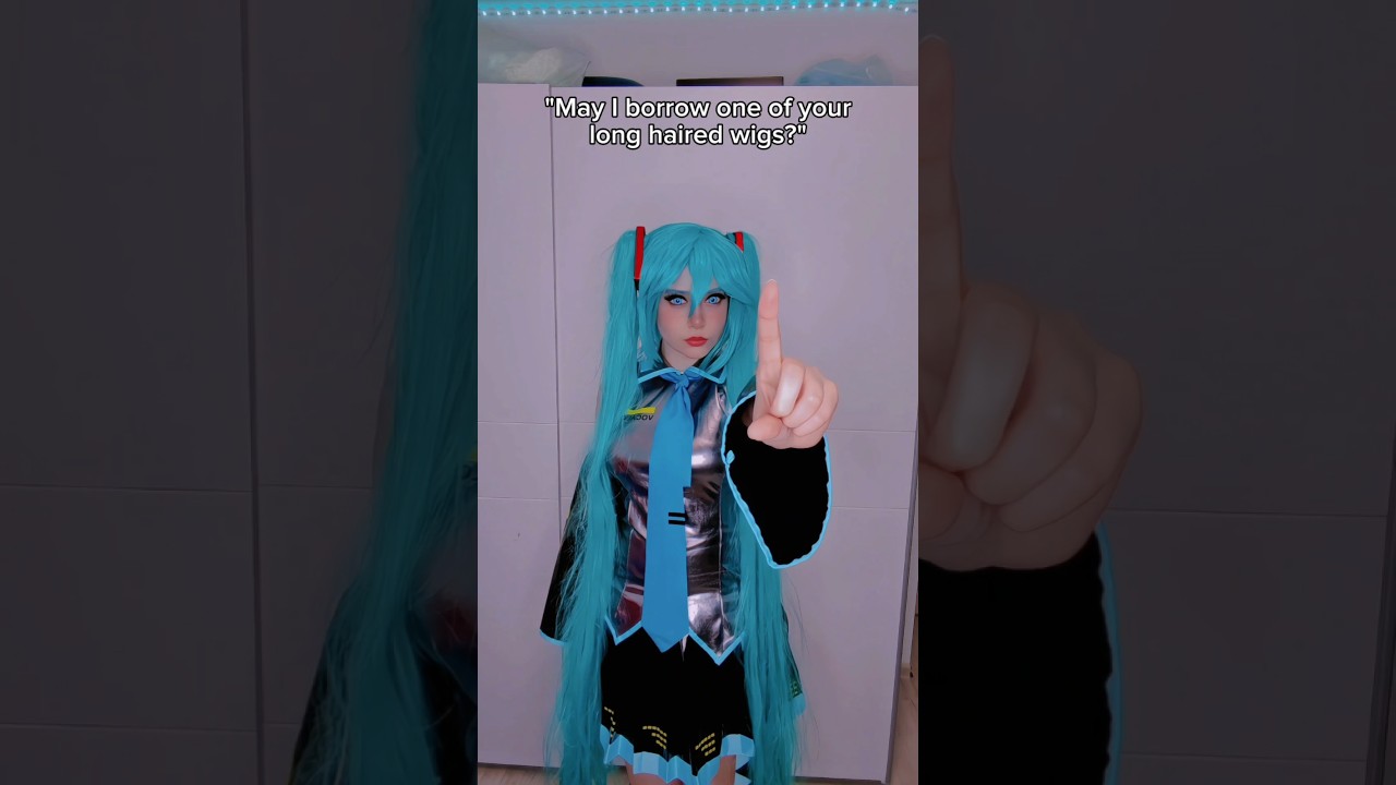 Long wigs problems  | Hatsune Miku #cosplay I Vocaloid