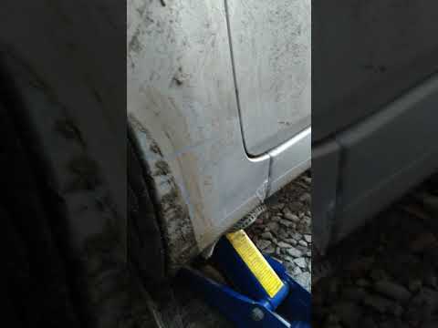 Солярис. Чистим на хендай Солярис дренаж под защитой.