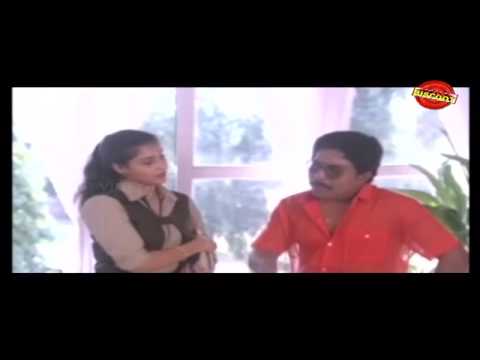 mazha-peyyunnu-maddalam-kottunnu-malayalam-movie-comedy-scene-sreenivasan-and-lisi