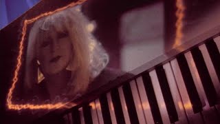 Video thumbnail of "Fleetwood Mac - Paper Doll (Official Music Video)"