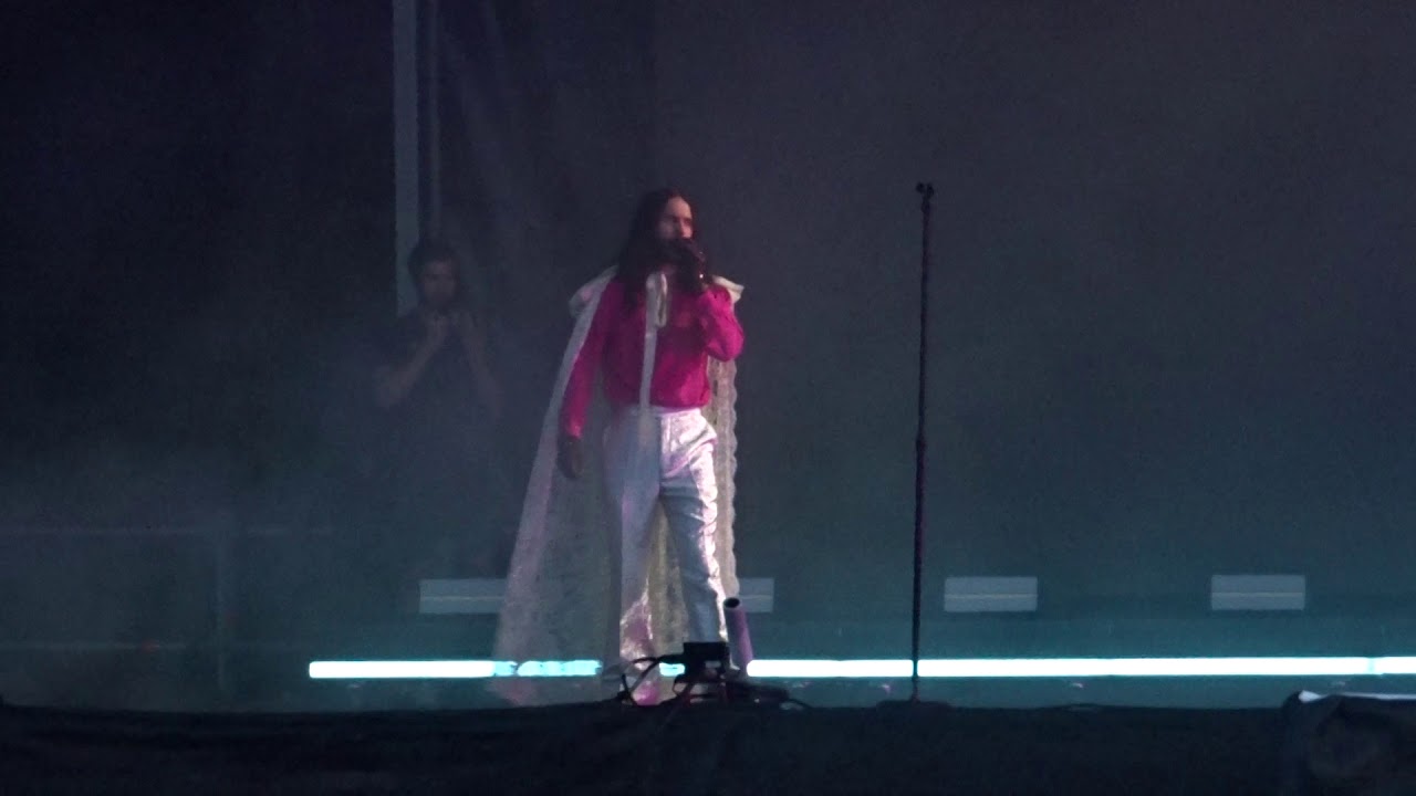 30 Seconds to Mars - Hail To The Victor (Part One) - LIVE in ...