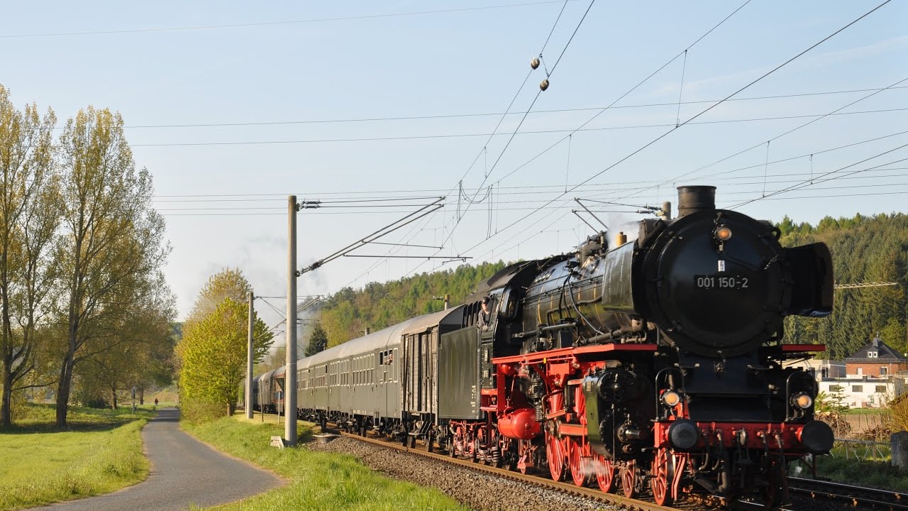 [Main-Lahn-Bahn] 001 150-2 fährt durch Lindenholzhausen