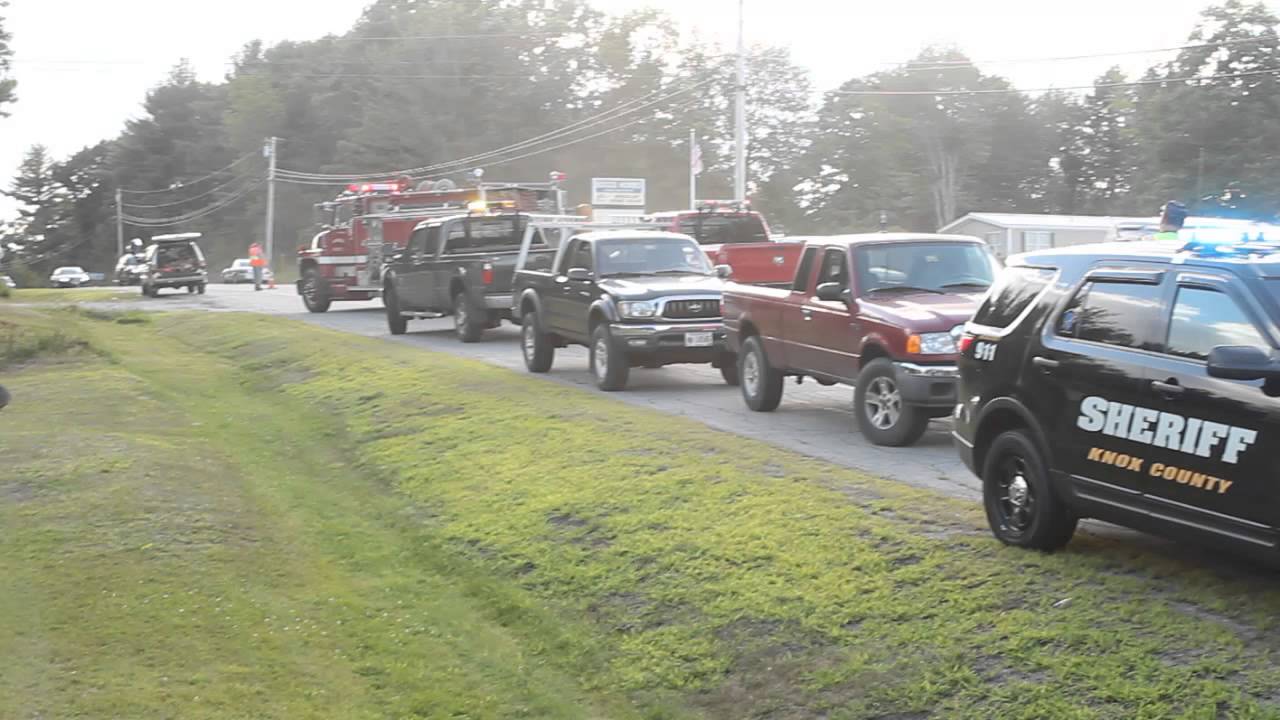Man injured in Warren motorcycle crash - YouTube