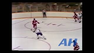 NHL Jan. 30, 1980 Walt McKechnie,TOR v Willie Huber,DET (hit) Toronto Maple Leafs Detroit Red Wings