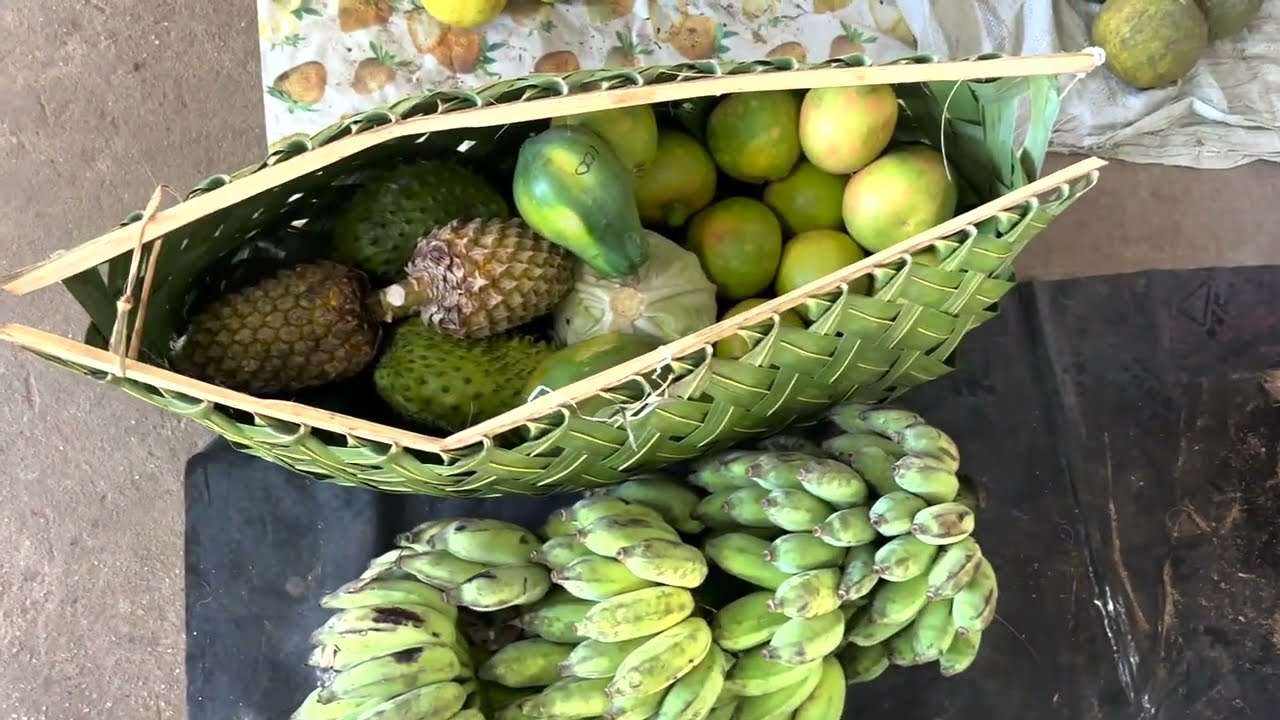 ⁣SAILING THE WEST PACIFIC: Open Food Markets