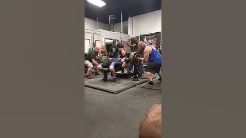 Bradley McClure 480lb bench press @ 197lbs