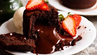 Chocolate Lava Cake / Molten Chocolate Cakes