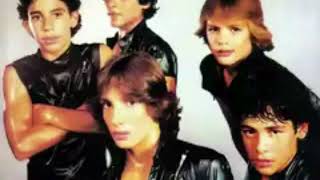 Mi Banda Toca el Rock (video oficial) - MENUDO© 🎶