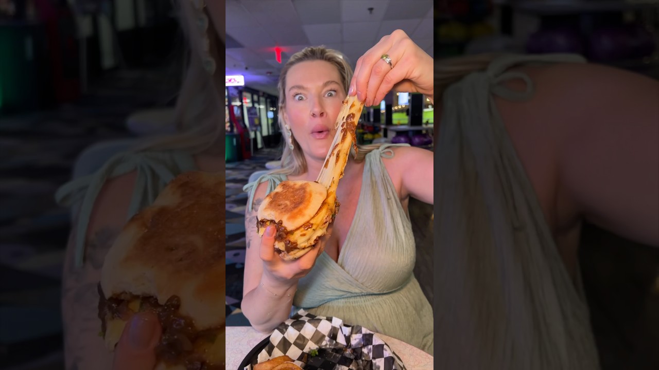 The comfort-food at Rab’s Country Lanes on Staten Island NYC is 🔥! DEEP FRIED BURGER! #DEVOURPOWER
