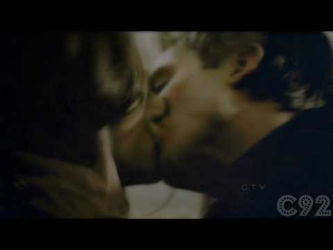 Elena and Damon  One love to give(Spoiler 1x22)