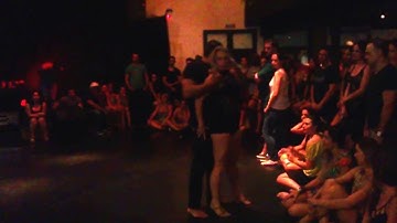 Natália Vichi e  Chrys Pedroso- Apresentação de Zouk- Último Zouk do Alma.