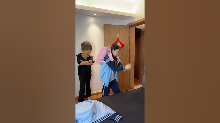 活了那么多年第一次知道衣服书包可以这么穿#shorts#姐妹 #搞笑