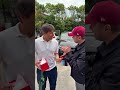 VIDEO NM - Napoli, consegnato a Conte il corno portafortuna di Genny Di Virgilio