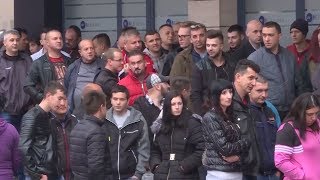 Ne Okreći Se Sine