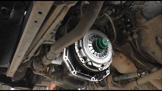 Замена комплекта сцепления на Nissan Qashqai 1,6 Ниссан Кашкай 2010 года 2часть