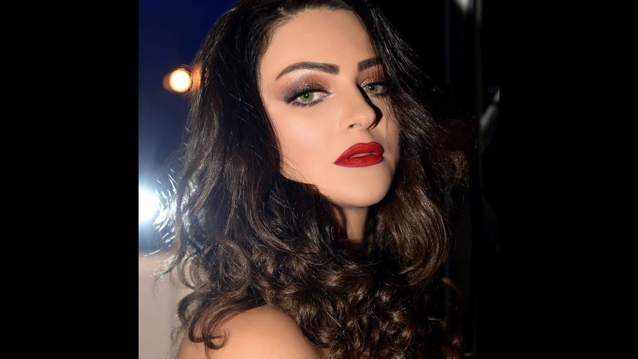 درة الفورتي تغني 