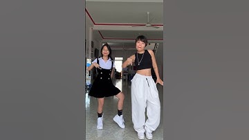 Màn battle của 2 mẹ con #dance #shortsyoutube #shortvideo #uziduo #tiktok #tiktokvideo