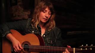 Annie Williams Sings, Closer chords