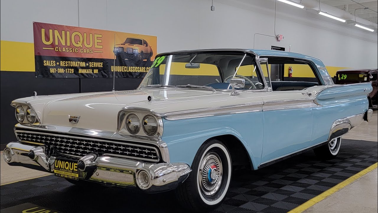 Here's a 1959 Ford Fairlane 4-Door Country Sedan Station Wagon