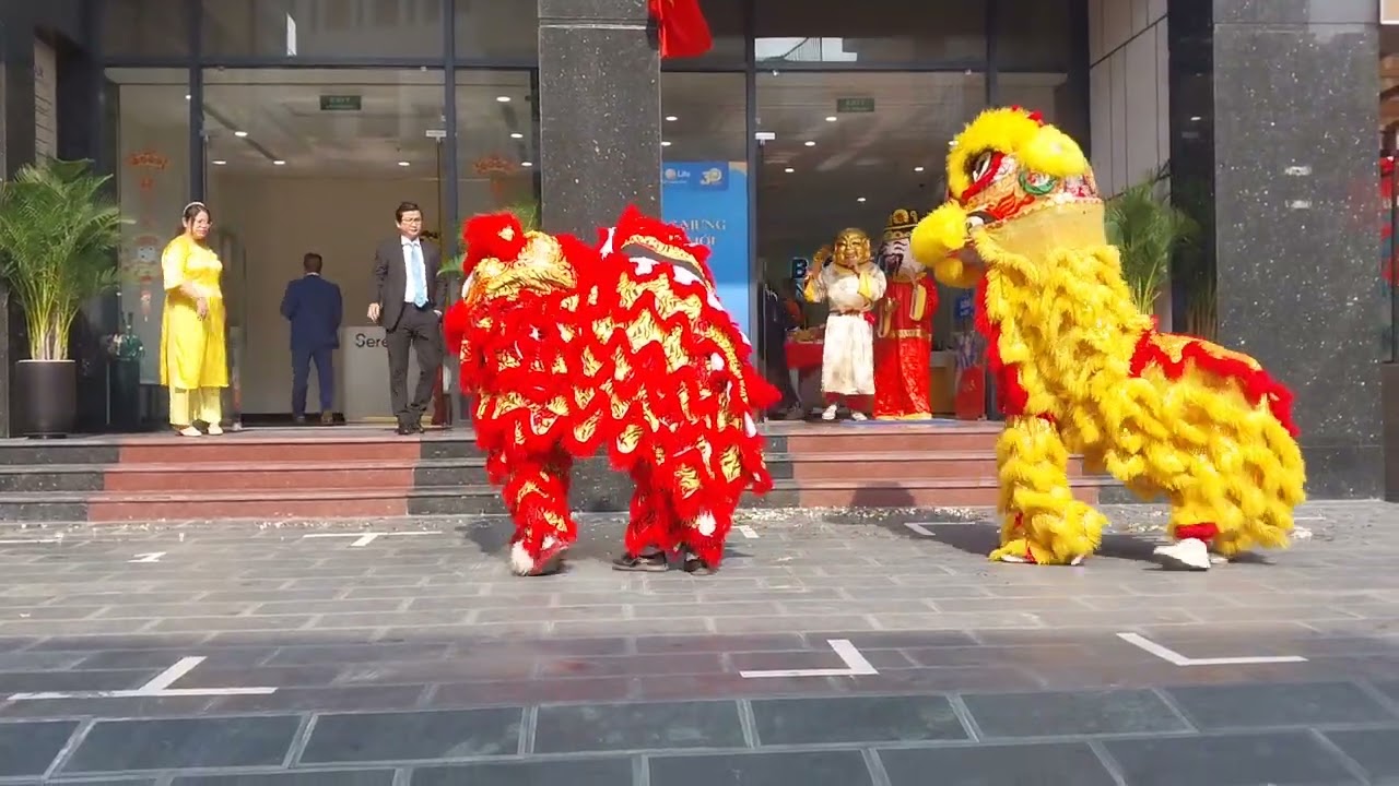 Đội Lân ,Sư , Rồng độc nhất vô nhị.