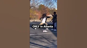 Hood FIGHT over a shoe #hoodfights #atlanta #youtubeshorts