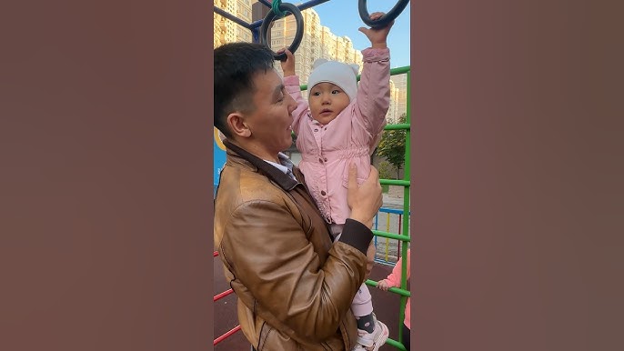 Порно фотодағы үлкен бөкселер