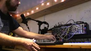 Contact mic triggers with Eurorack synth