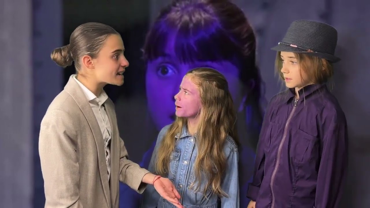 Charlie and the Chocolate Factory-Violet Beauregarde- Violet is Turning Violet 1971