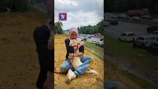 'Dalam keadaan menggigil, saya dan suami berlari ke arah van'