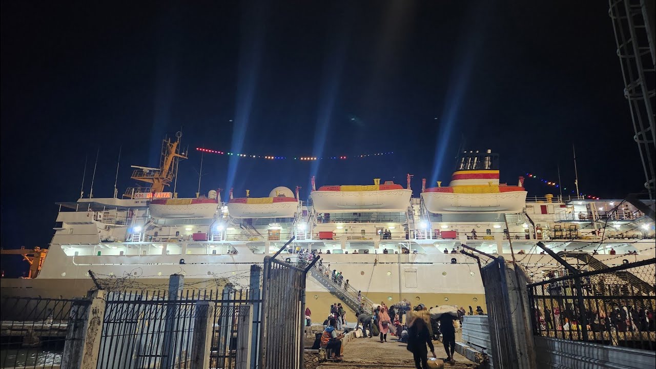 Pengalaman Non-Seat di Kapal PELNI menuju Labuan Bajo & Bima