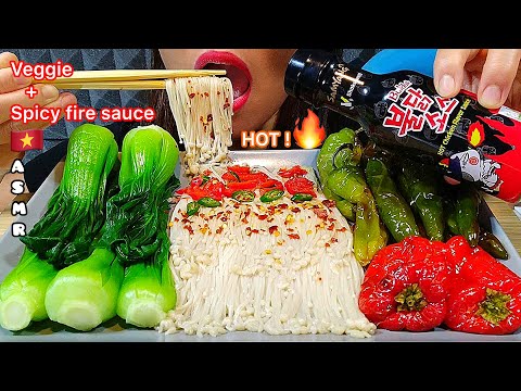 EATING VEGGIE PLATTER + SPICY FIRE SAUCE ASMR (ENOKI MUSHROOMS, BOK CHOY, HOT PEPPER) Real Sounds