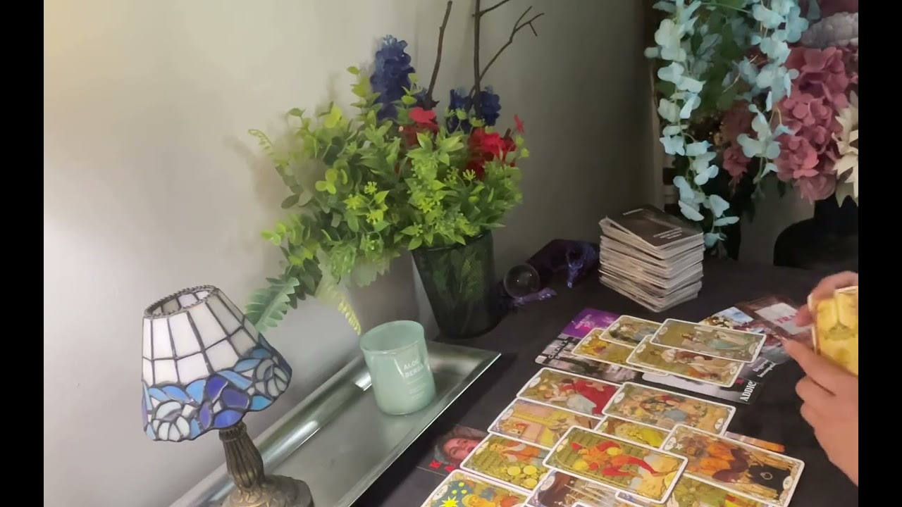 Scorpio♏️This Is A Hell To The No🙅🏻‍♀️Stuck With A Karmic While Longing For U & What U Can Give Them