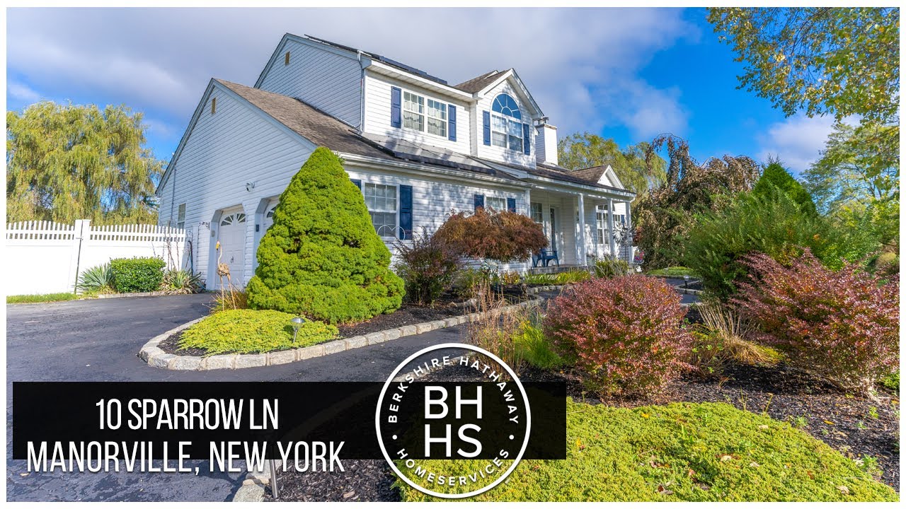 Welcome To 10 Sparrow Ln, Manorville, NY | Priced At $848,000