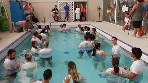 Como se batizar na igreja Bola de Neve?