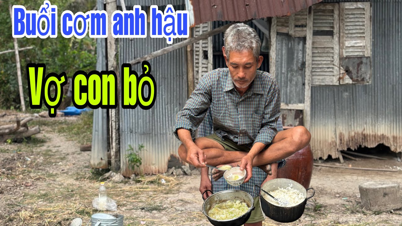 Nghẹn lòng cảnh anh Hậu 44 tuổi: Tắm nước mương đục, không nhà vệ sinh, sống lầm lũi một mình#vobo