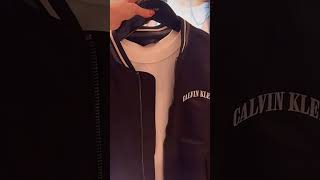 The way it looks like he's staring right into the soul 😳