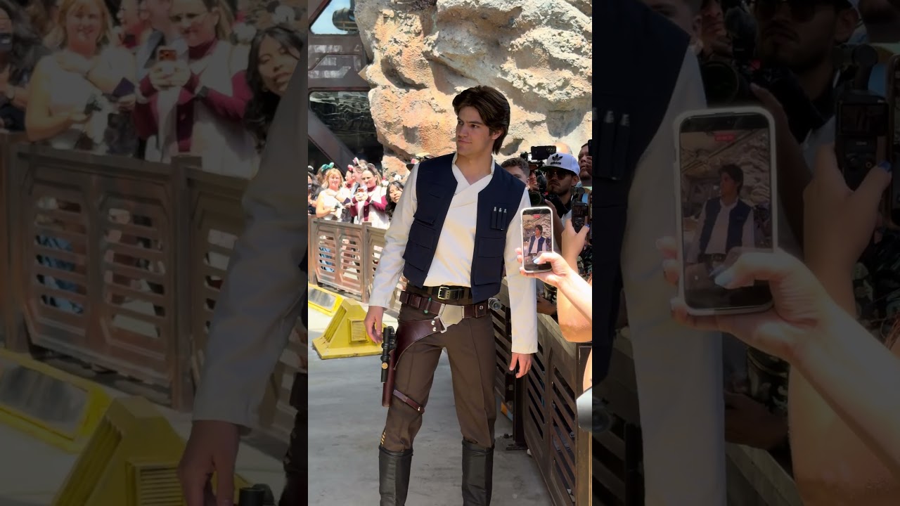 Han Solo in Star Wars: Galaxy’s Edge! 🛰️🤠