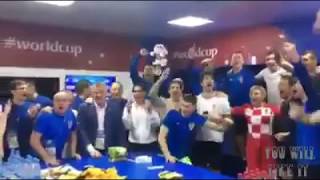 The joy of the president of Croatia to qualify with the players