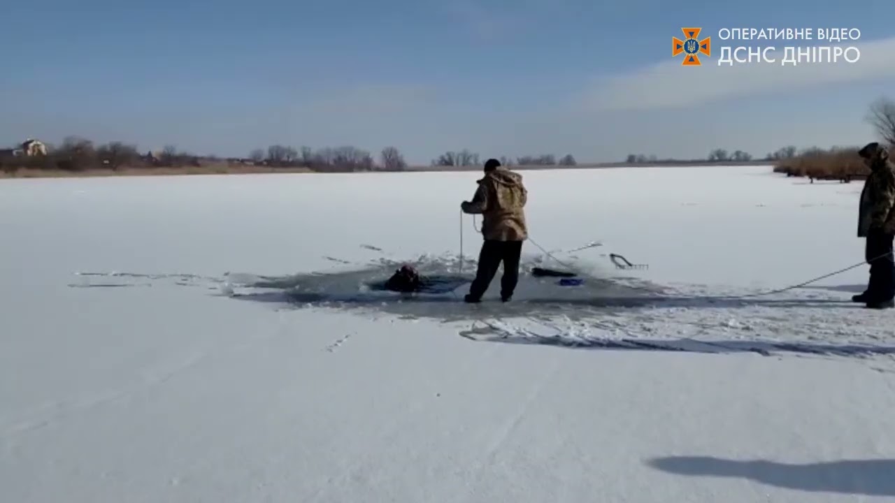 Нікопольський район: водолази вилучили з води тіло потонулого чоловіка