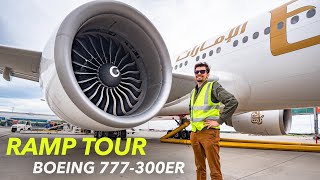 Prohlídka Boeingu 777-300ER - Ramp tour na letišti v Praze