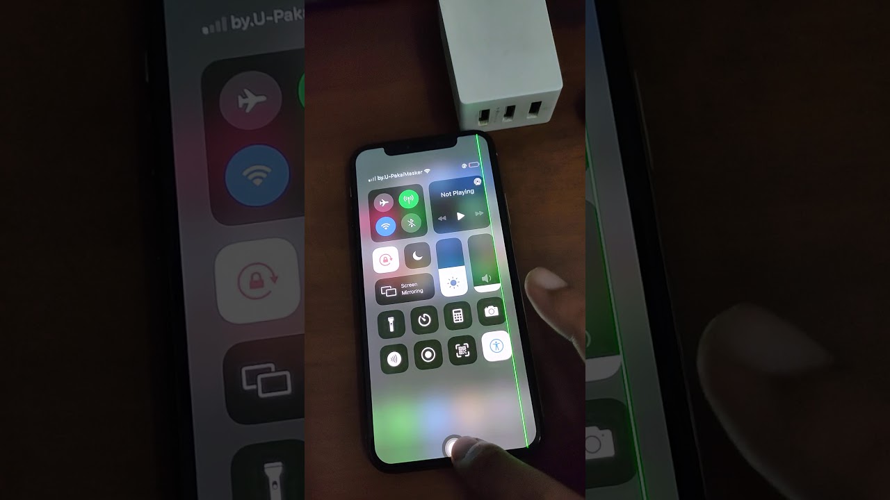 Полоска айфон 11. Зеленая полоса на iphone x. Зеленая полоса на iphone. Iphone x LCD Blink Green.