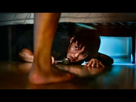 شاب منحوس بيشترى بكل فلوسه شقة وبتطلع ملعونة وجيرانه كلهم مجانين وعاوزين يقتلوه