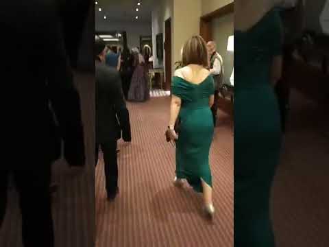 لحظة وصول لميس الحديدي حفل زفاف خالد مجاهد المتحدث الرسمي السابق باسم وزارة الصحة والسكان