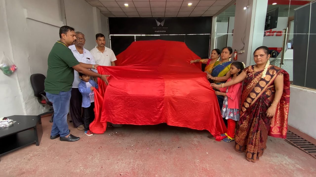 Buying Mahindra Bolero Neo Unique Color | Special Pooja, Walkaround & Driving Video in 4K