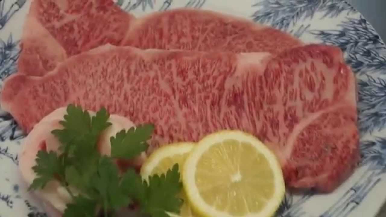 Matsusaka beef, sirloin steak, 250g. Ranked A-5. - YouTube