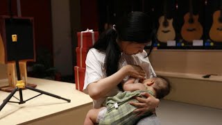 False ads, bad advice puts China's mums off breastfeeding | AFP